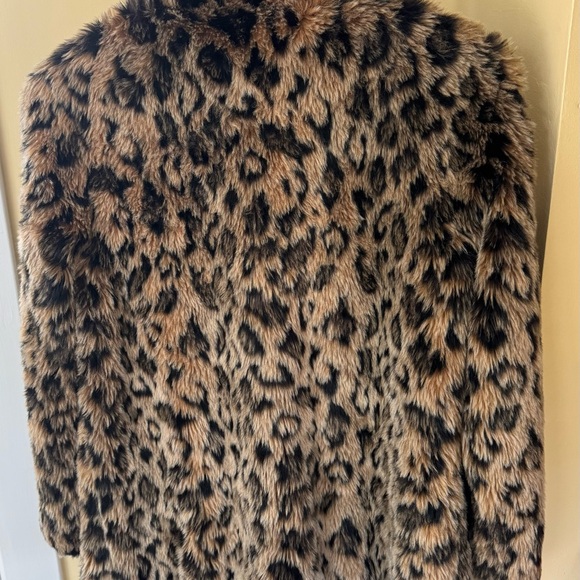 Carré Noir Leopard Faux Fur Jacket - Picture 4 of 5